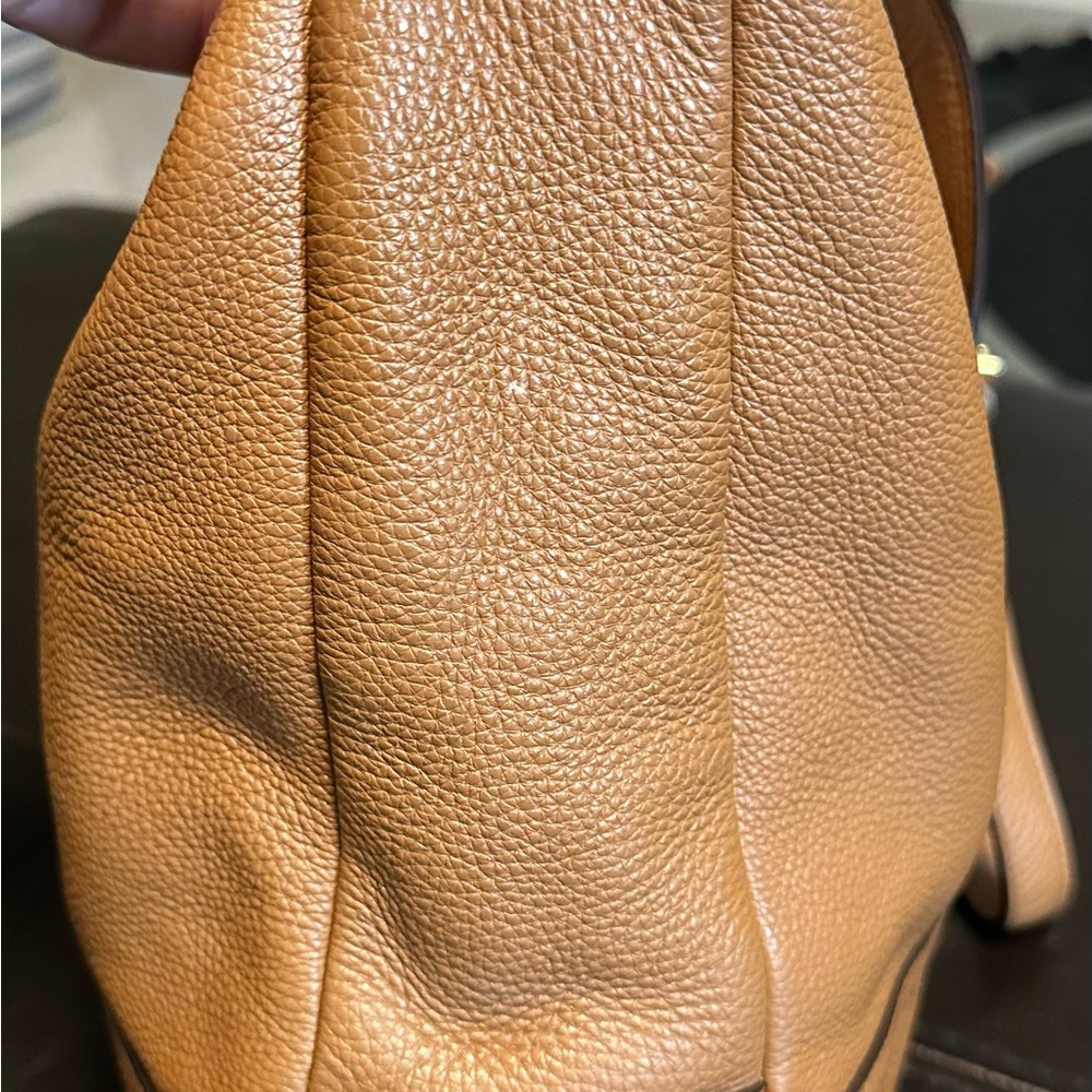 Coach Tan Leather Shoulder Bag - Picture 4 of 13